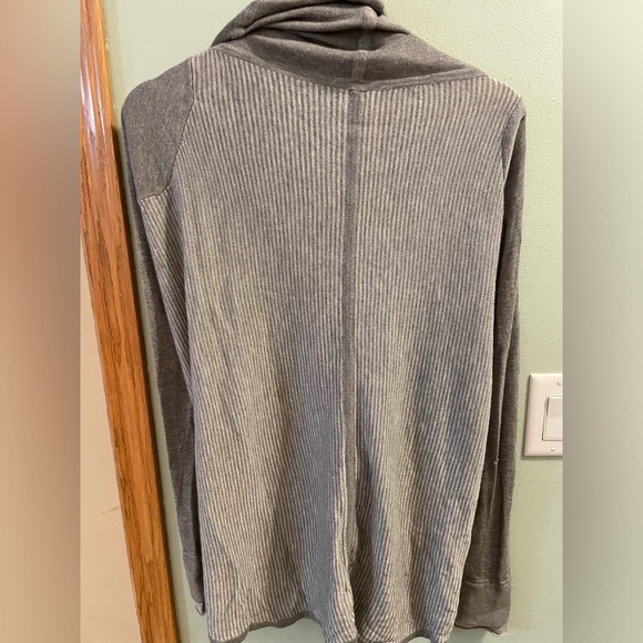 Lululemon Sweater - Picture 5 of 6